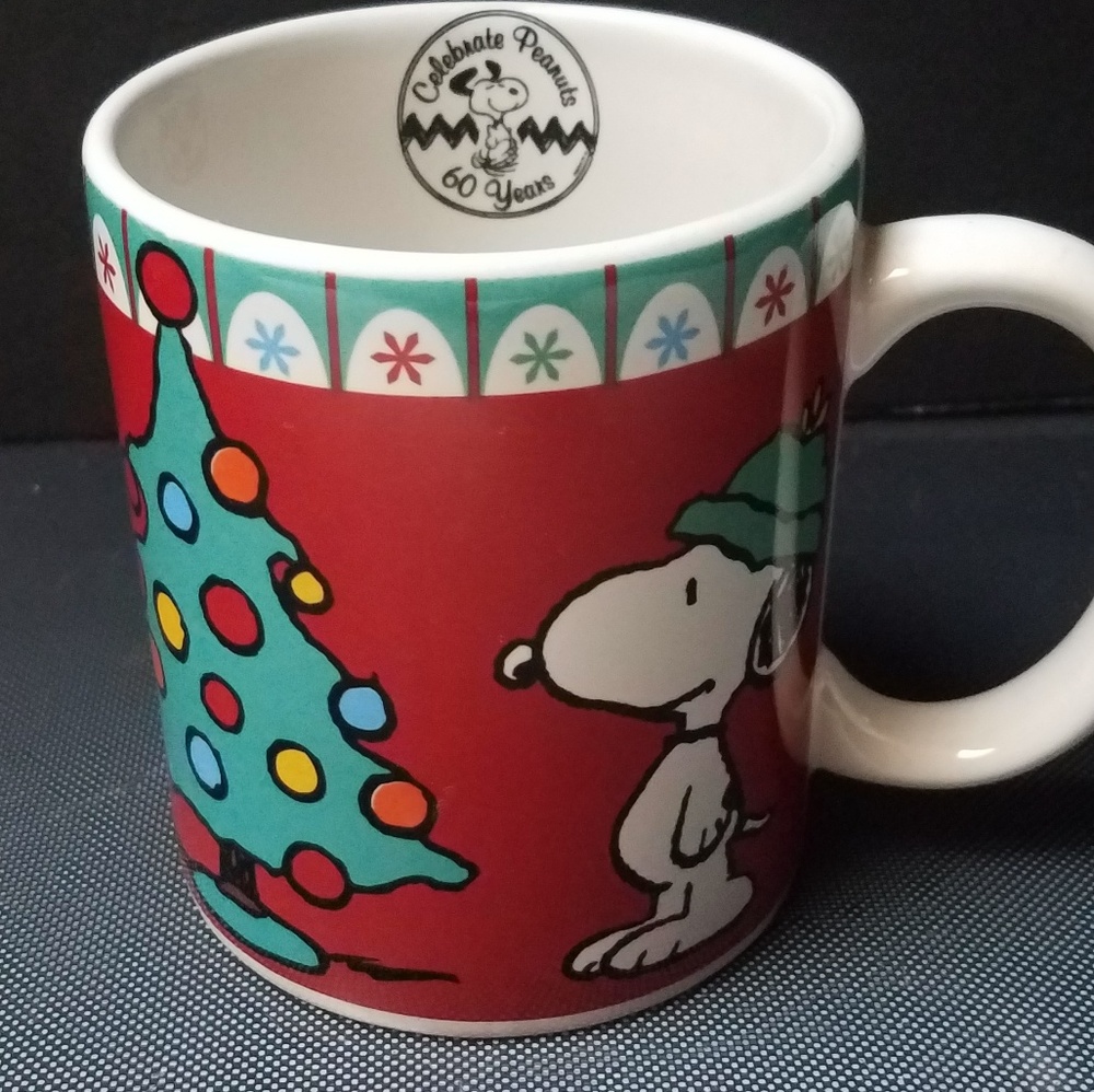 Peanuts coffee mug Snoopy xmas tree by Gibson